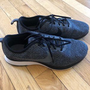 Nike dualtone racer 6Y/Women's 7.5
